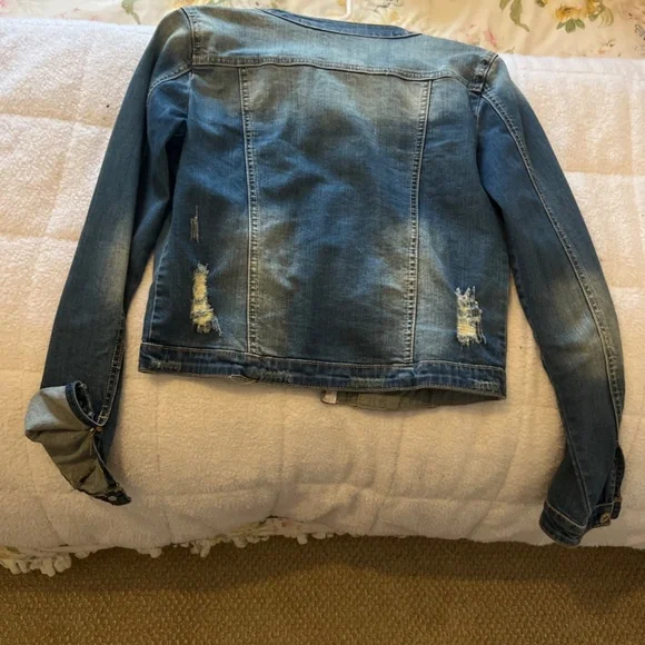 Jean jacket - Picture 2 of 3